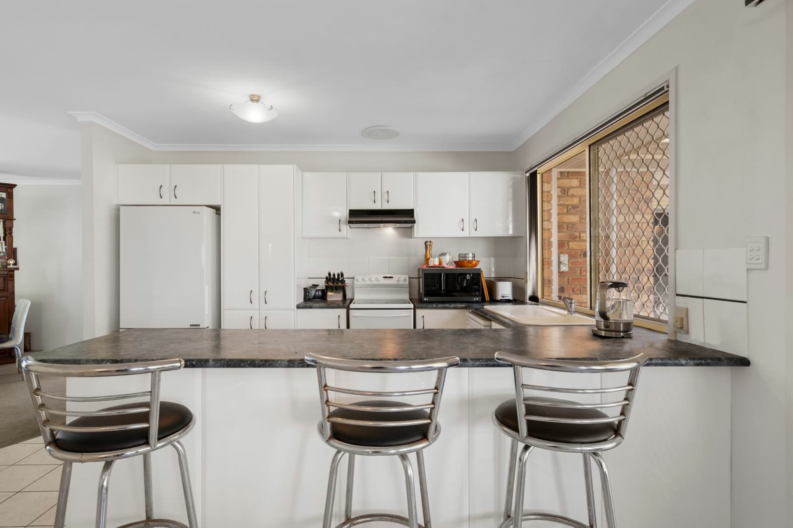 36 Chesterfield Crescent,Kuraby, Kuraby - Thumbnail 4