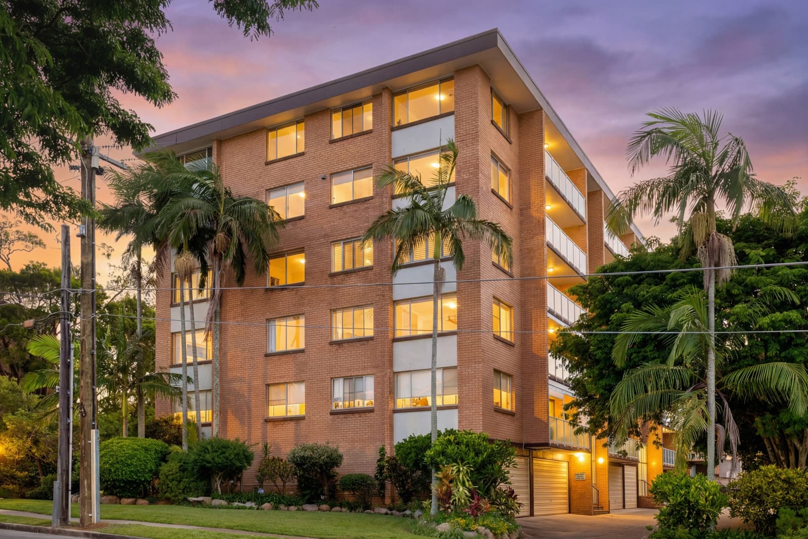 4/61 Rialto Street,Coorparoo, Coorparoo - Image 1