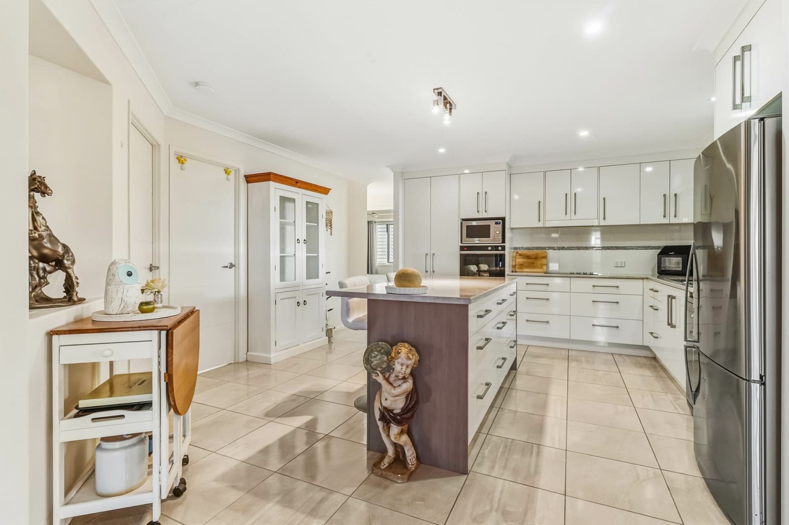 9 Waratah Court,Norman Gardens, Norman Gardens - Thumbnail 3