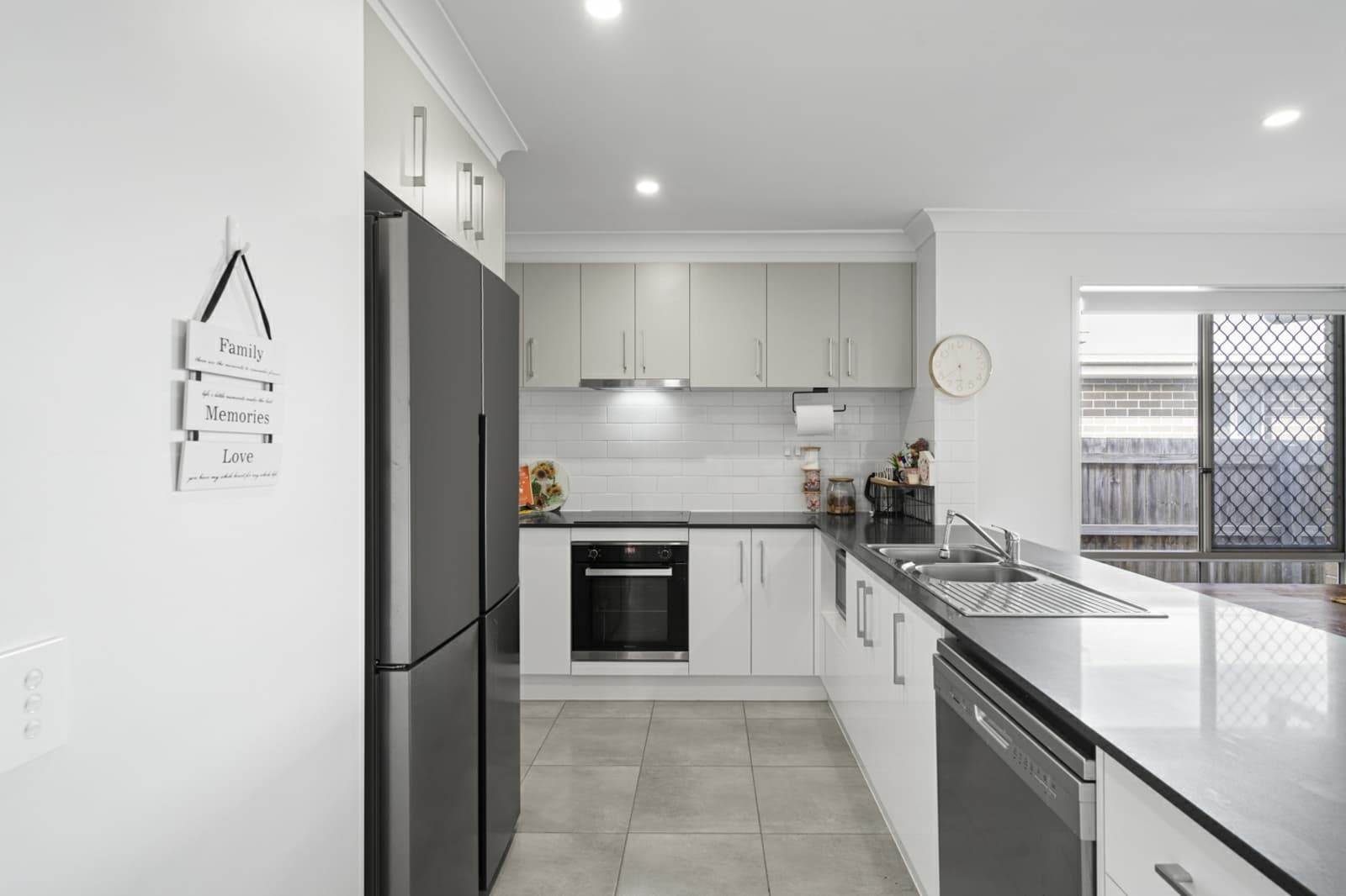 21 Rural Street,Park Ridge, Park Ridge - Thumbnail 2