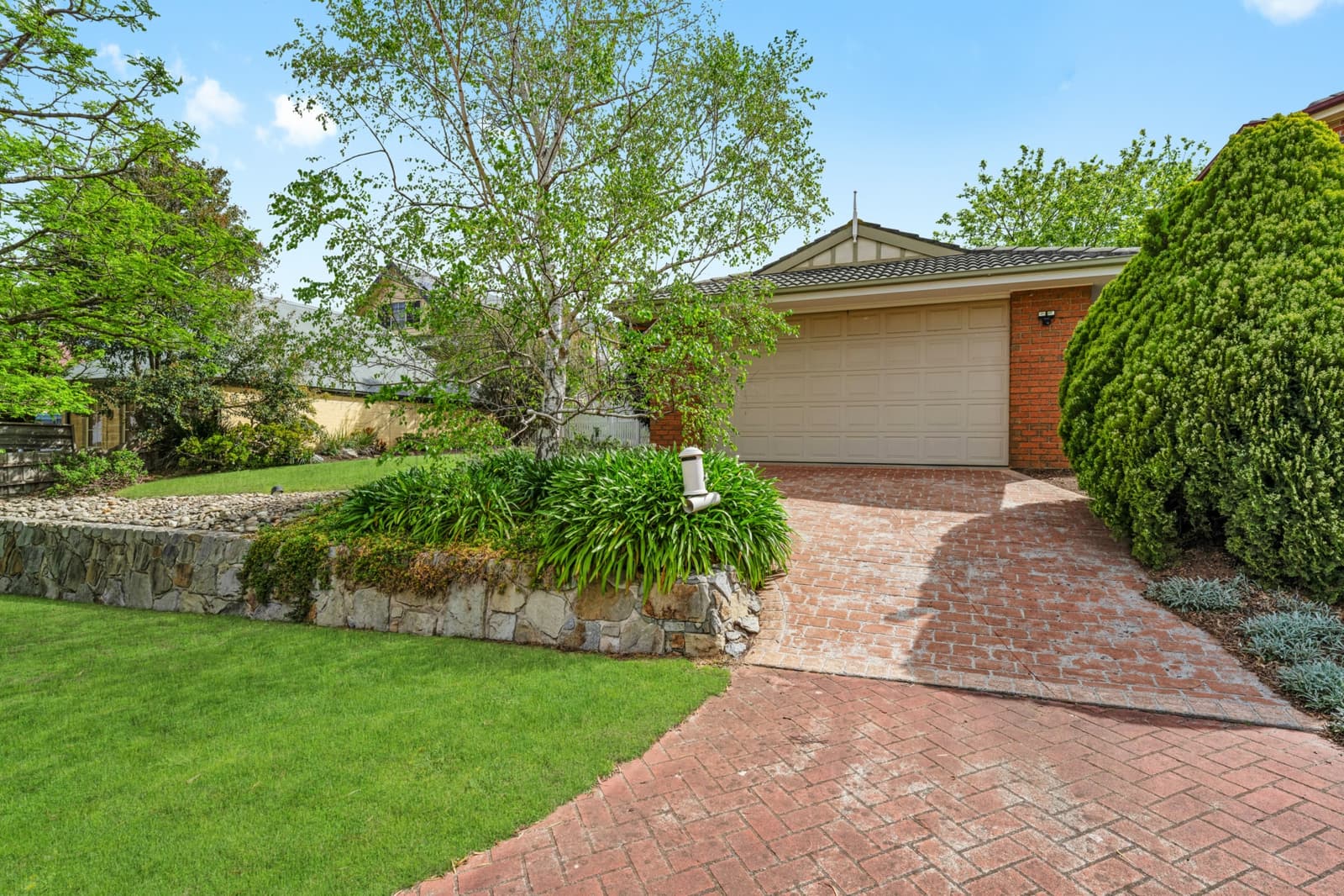 15 Portsea Place,Narre Warren, Narre Warren - Thumbnail 2
