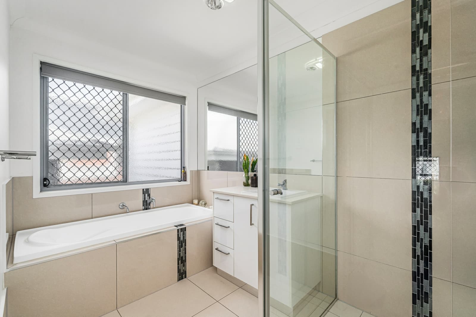 99 Cothill Road,Silkstone, Silkstone - Thumbnail 8