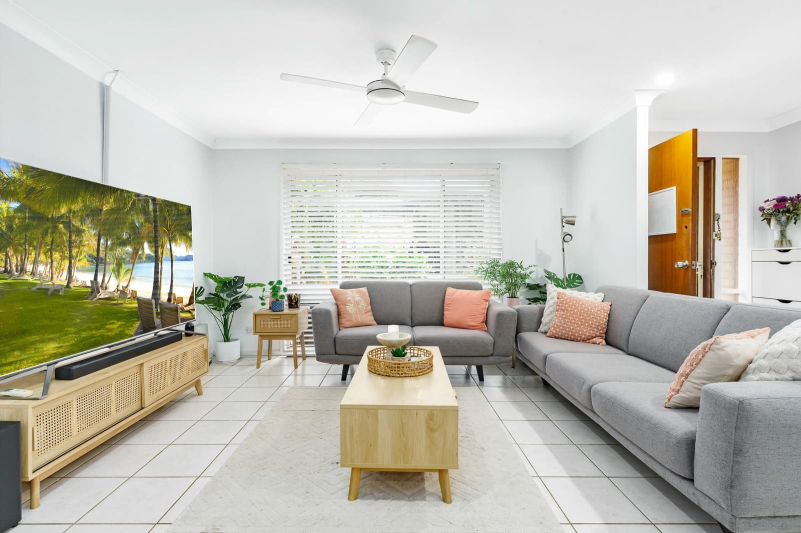 27 Maroubra Crescent,Woodbine, Woodbine - Thumbnail 6