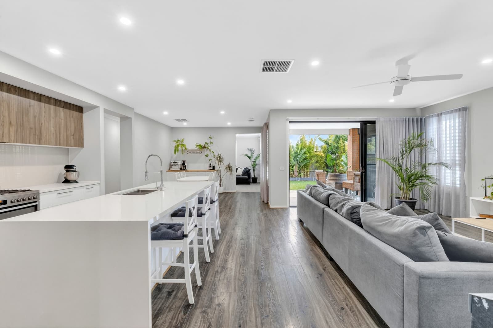 3 Koslow Street,Armstrong Creek, Armstrong Creek - Thumbnail 2