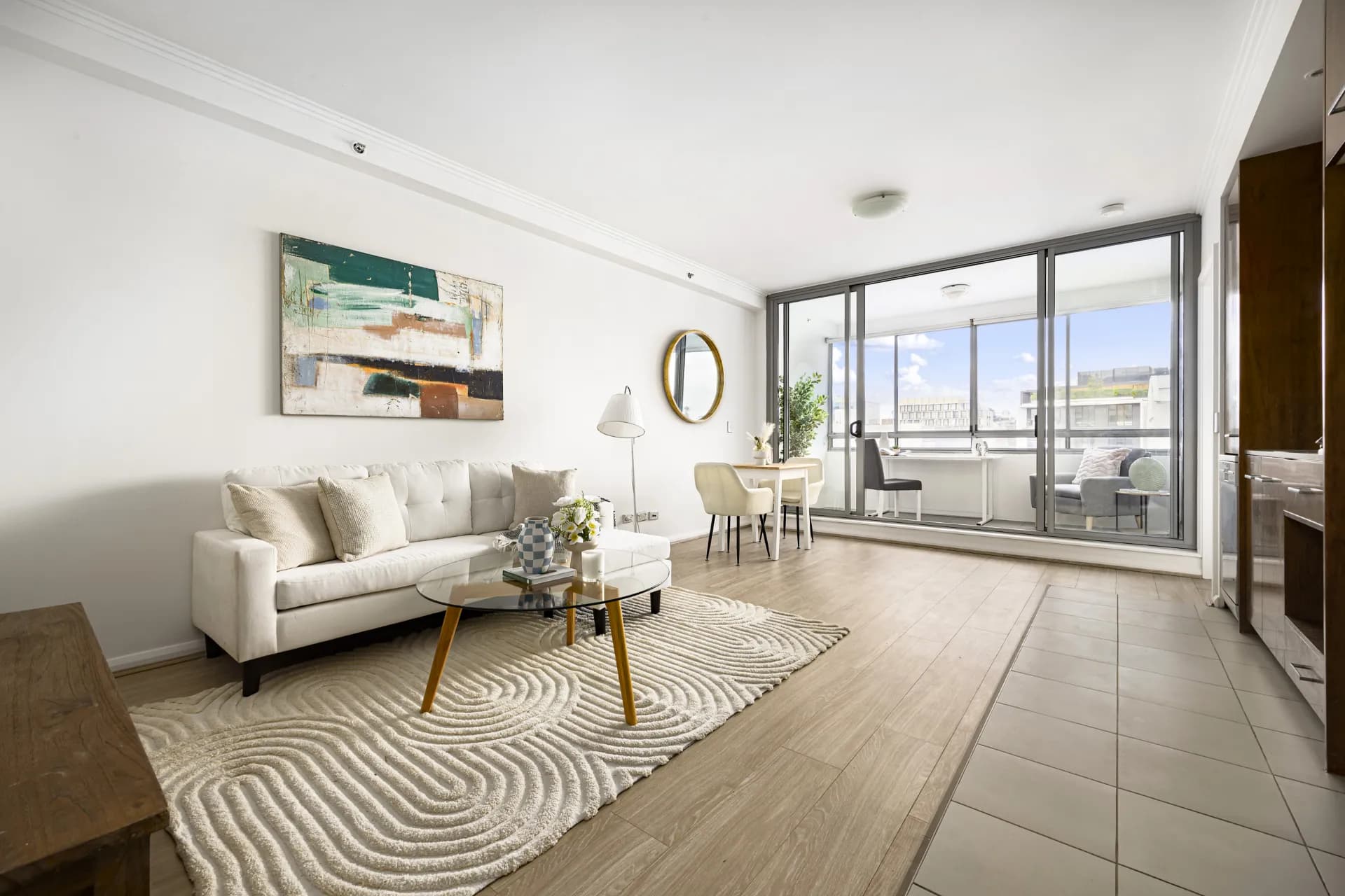 806/80 Ebley Street, Bondi Junction., Bondi Junction - Thumbnail 2