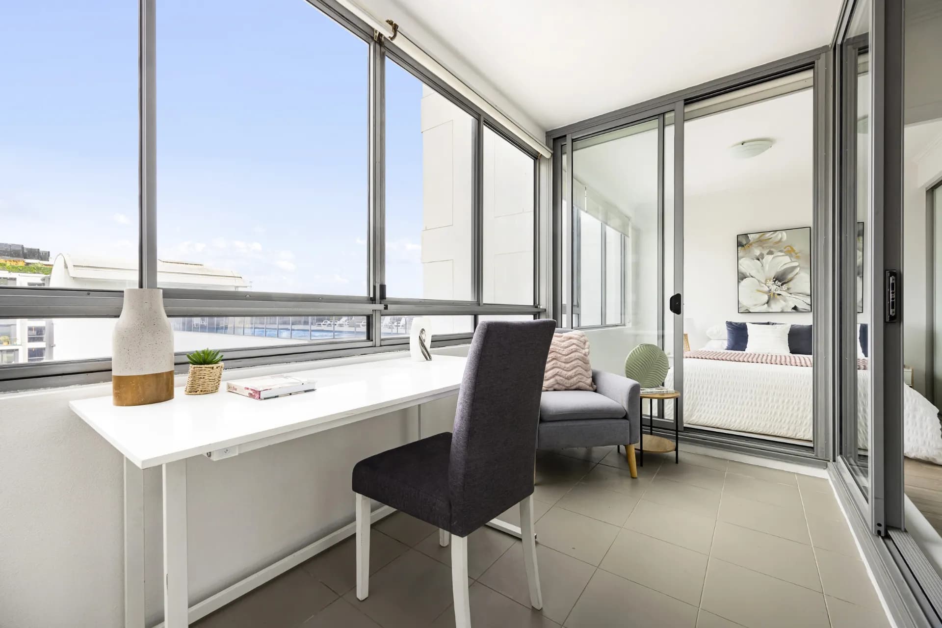 806/80 Ebley Street, Bondi Junction., Bondi Junction - Thumbnail 3