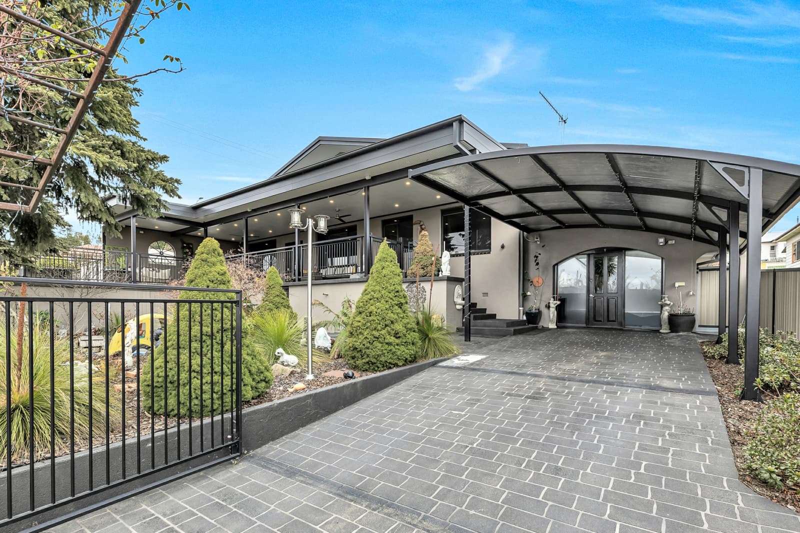 61 Hill Street,Cooma, Cooma - Thumbnail 2