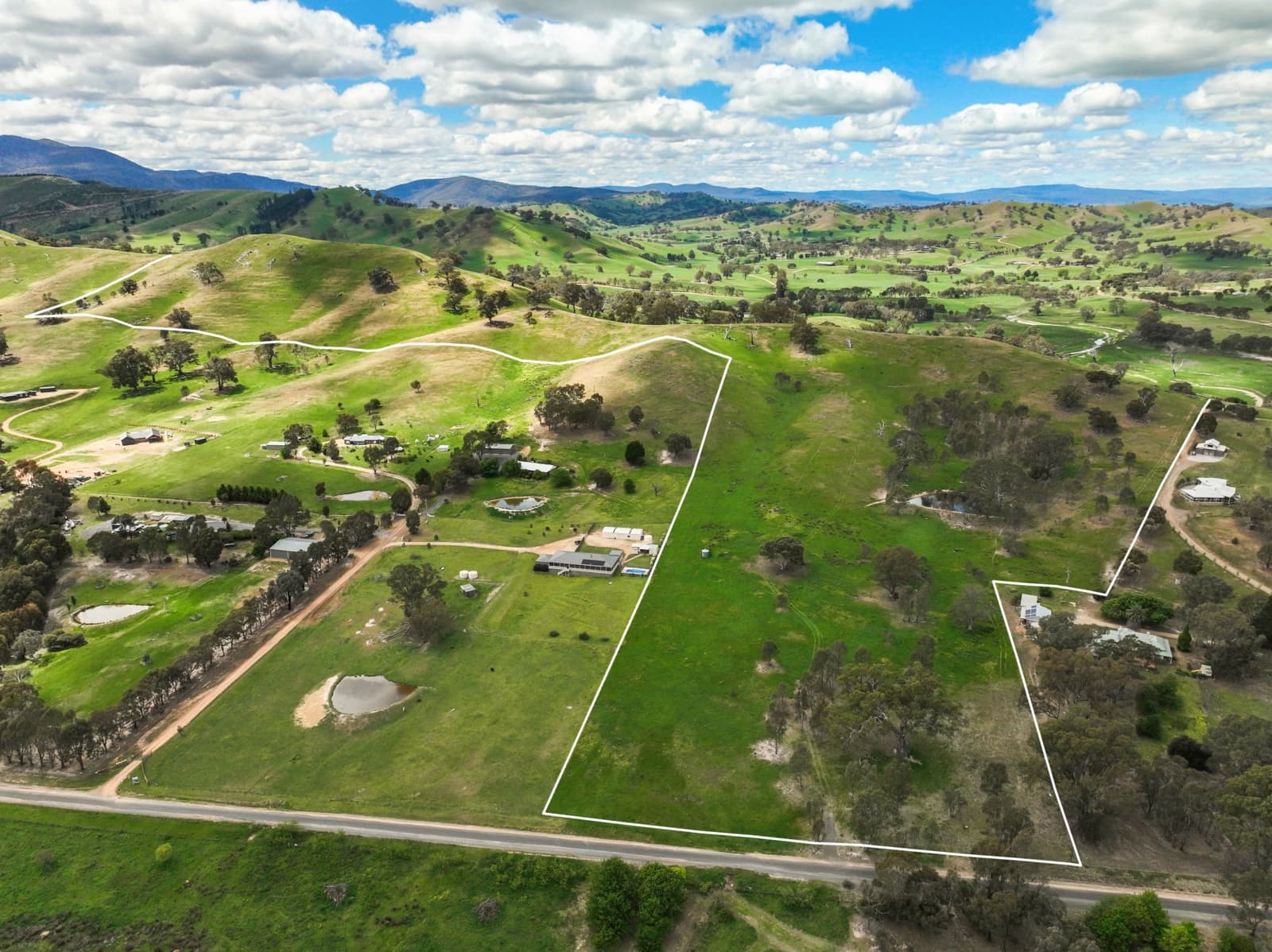 112 Dry Creek Road,Bonnie Doon, Bonnie Doon - Image 1
