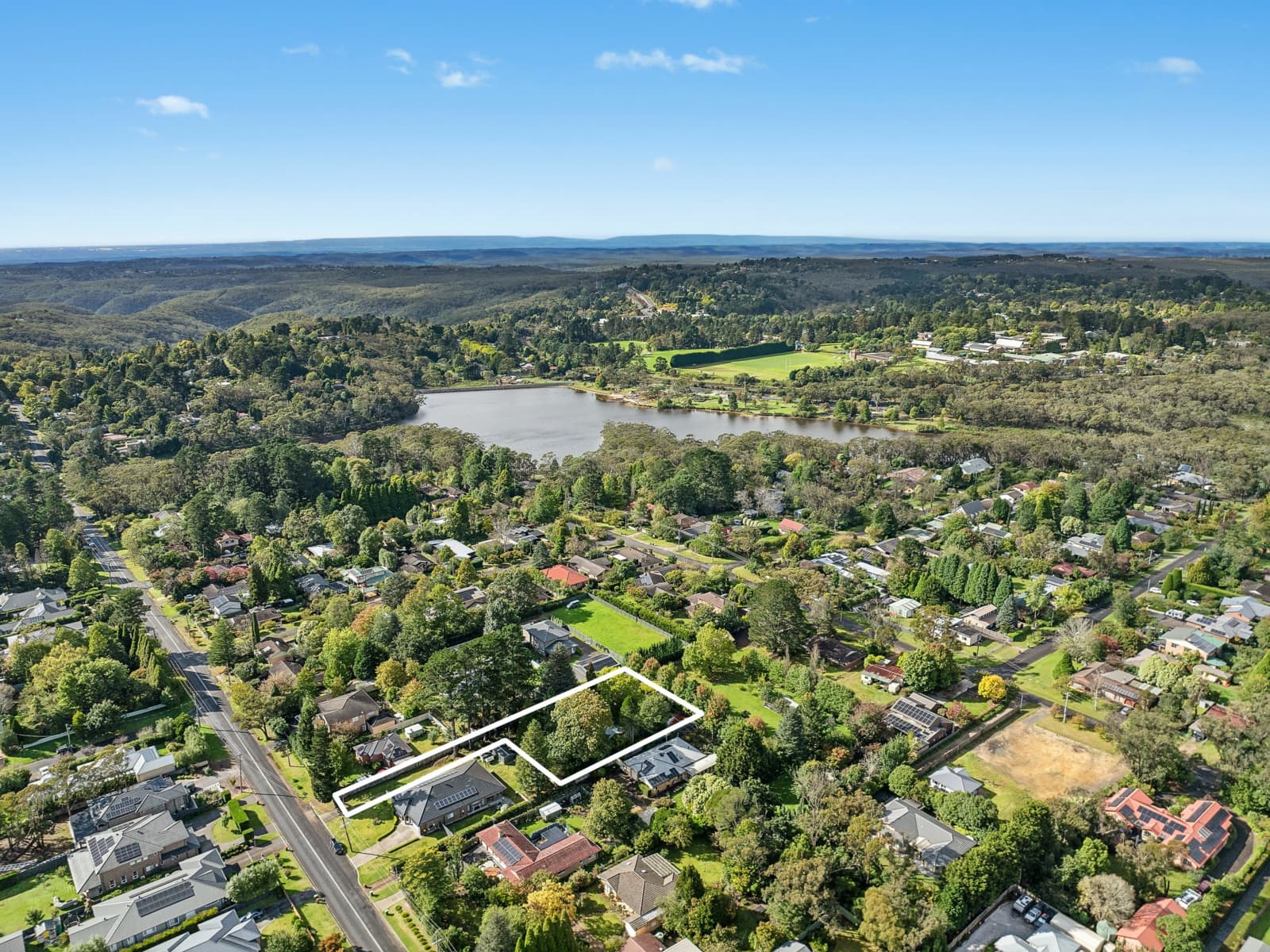 66 Waratah Road,Wentworth Falls, Wentworth Falls - Thumbnail 2