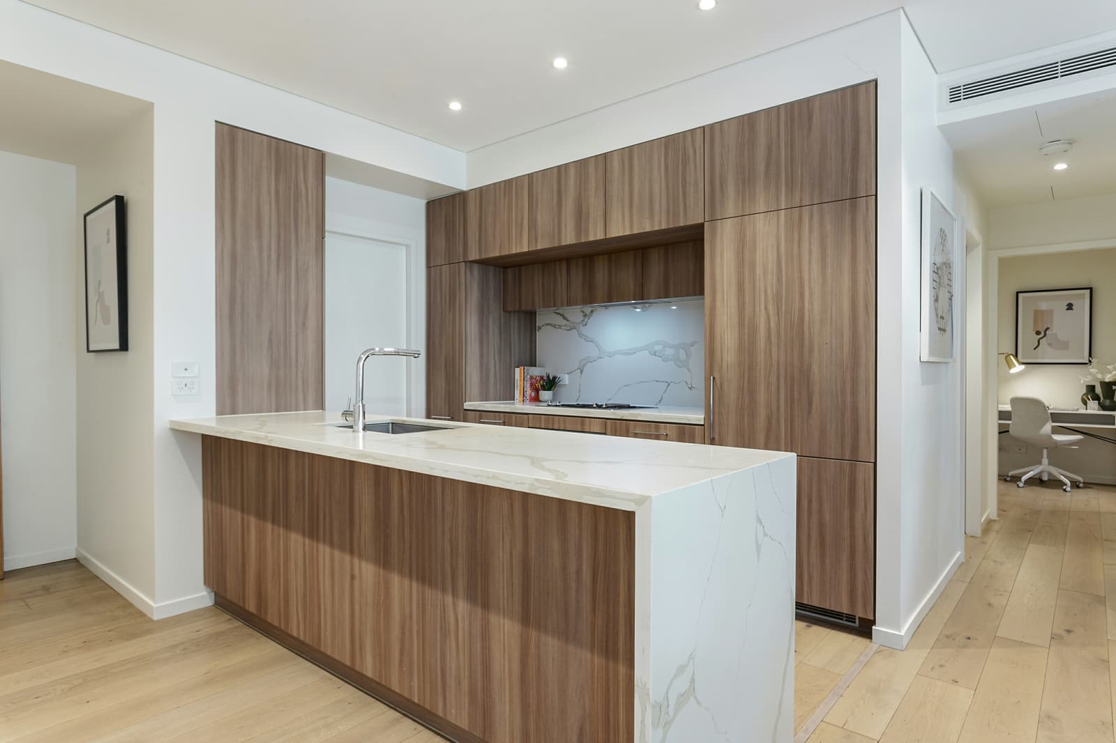 18 University Road, Miranda - Thumbnail 4