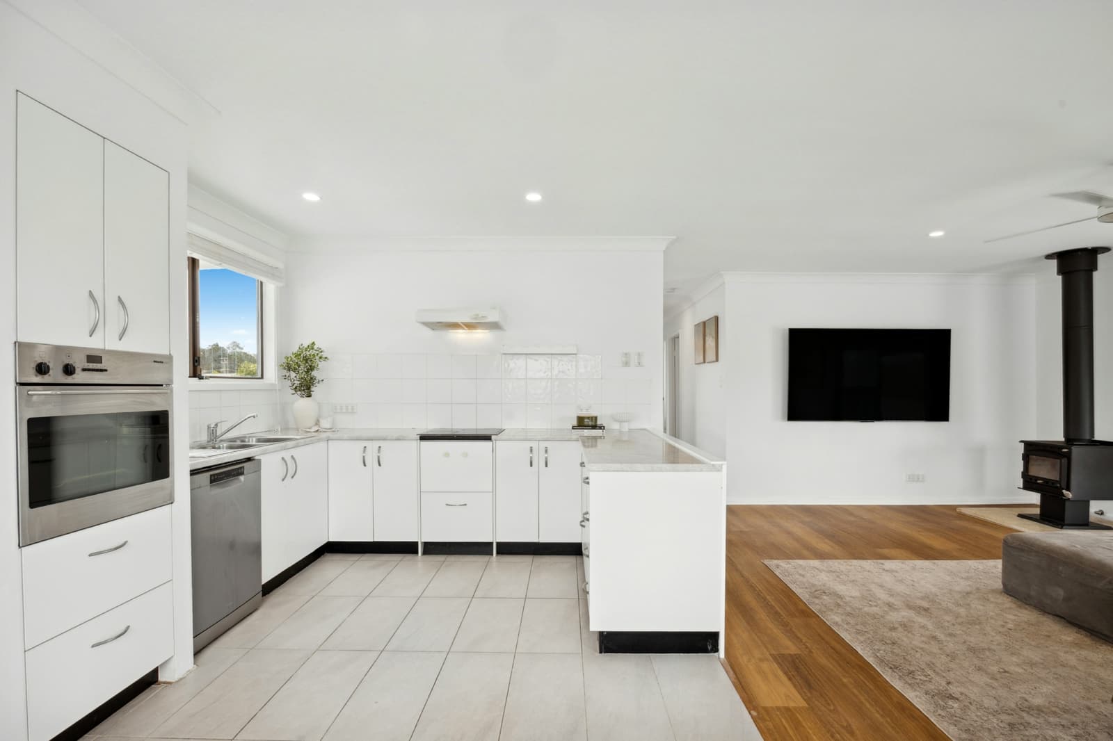 94 Aloha Drive,Chittaway Bay, Chittaway Bay - Thumbnail 3