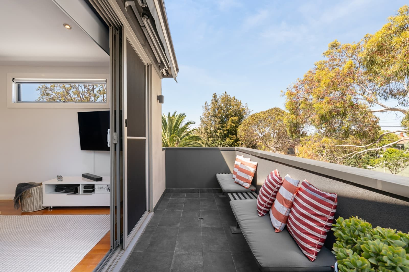 2C Newcastle Street,Thornbury, Thornbury - Thumbnail 5