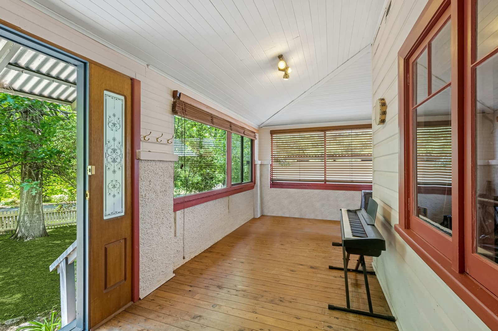 14 Sinclair Crescent,Wentworth Falls, Wentworth Falls - Thumbnail 3