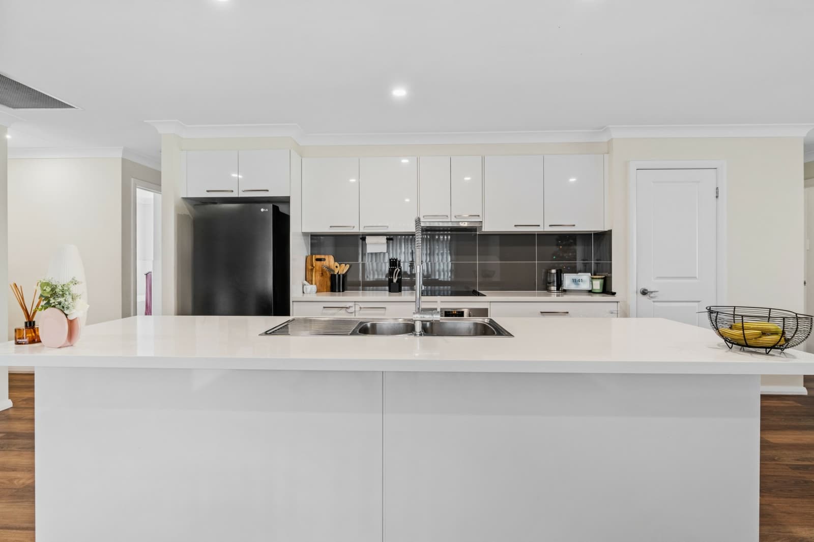 8E Windeyer Street,Thirlmere, Thirlmere - Thumbnail 2