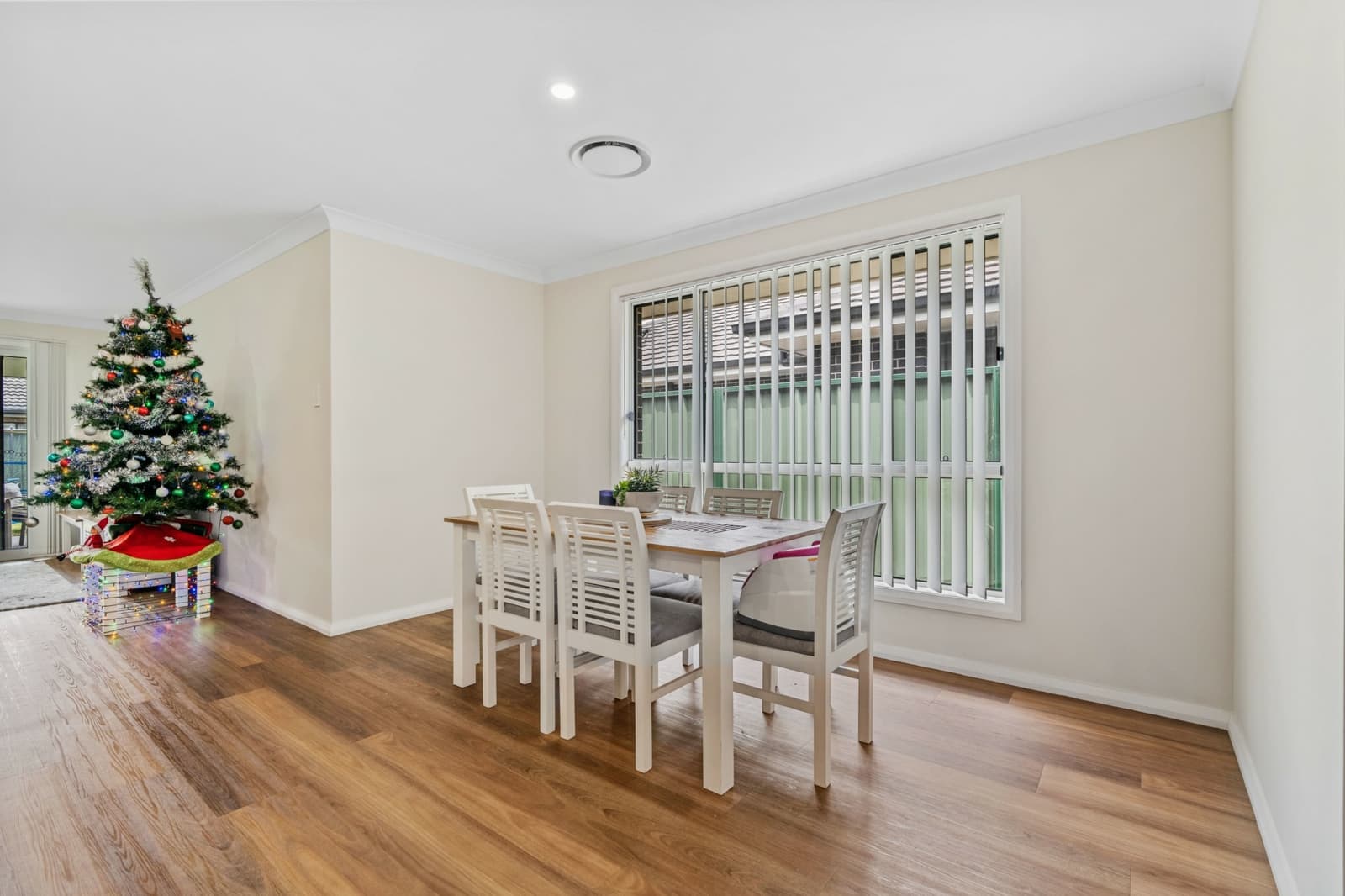 8E Windeyer Street,Thirlmere, Thirlmere - Thumbnail 3