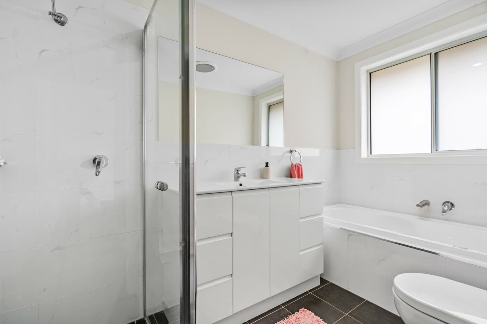 8E Windeyer Street,Thirlmere, Thirlmere - Thumbnail 6