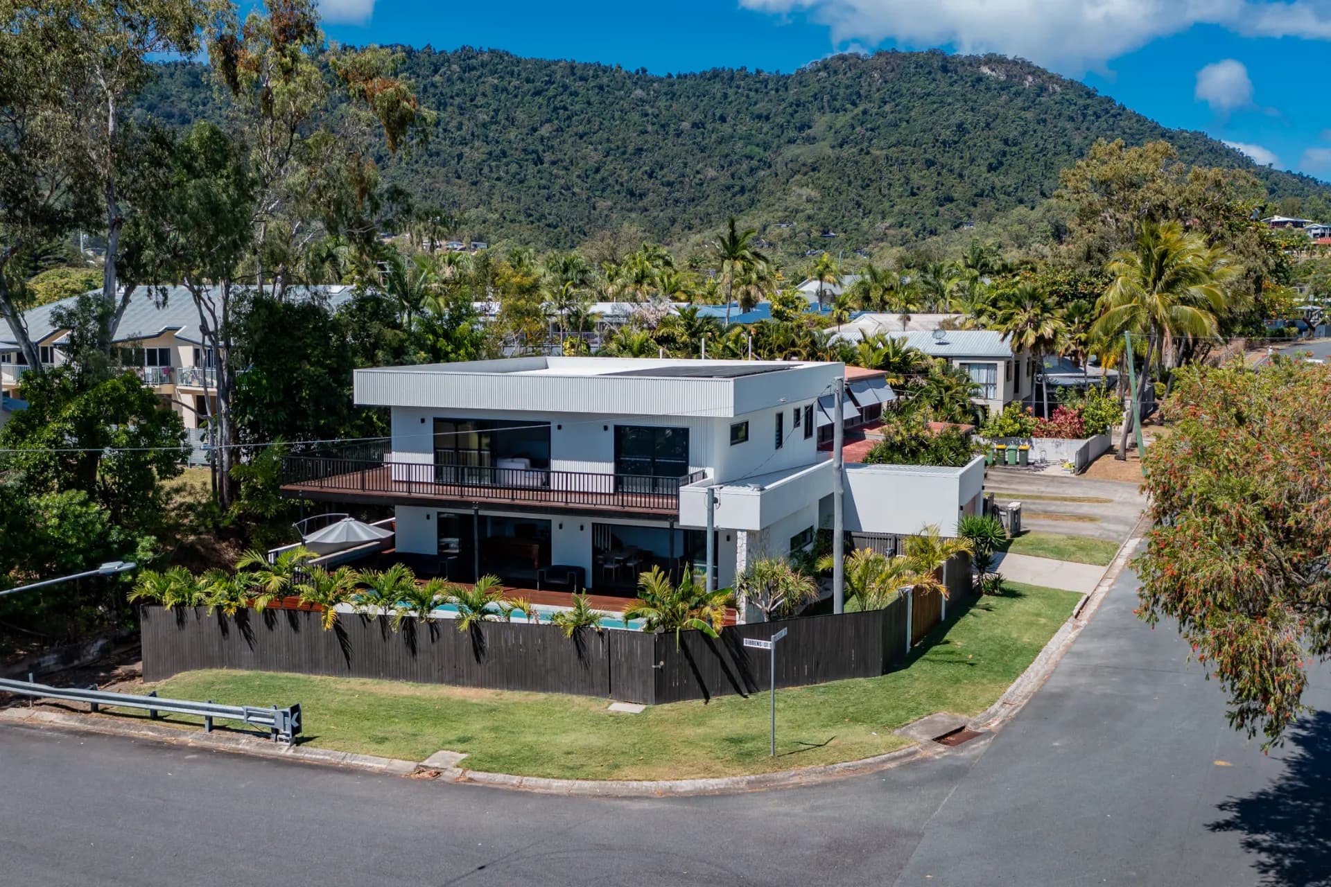 7 Pleasant Drive, Cannonvale, QLD, Cannonvale - Thumbnail 4