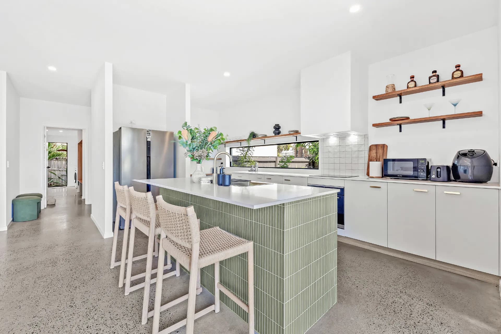 7 Pleasant Drive, Cannonvale, QLD, Cannonvale - Thumbnail 7