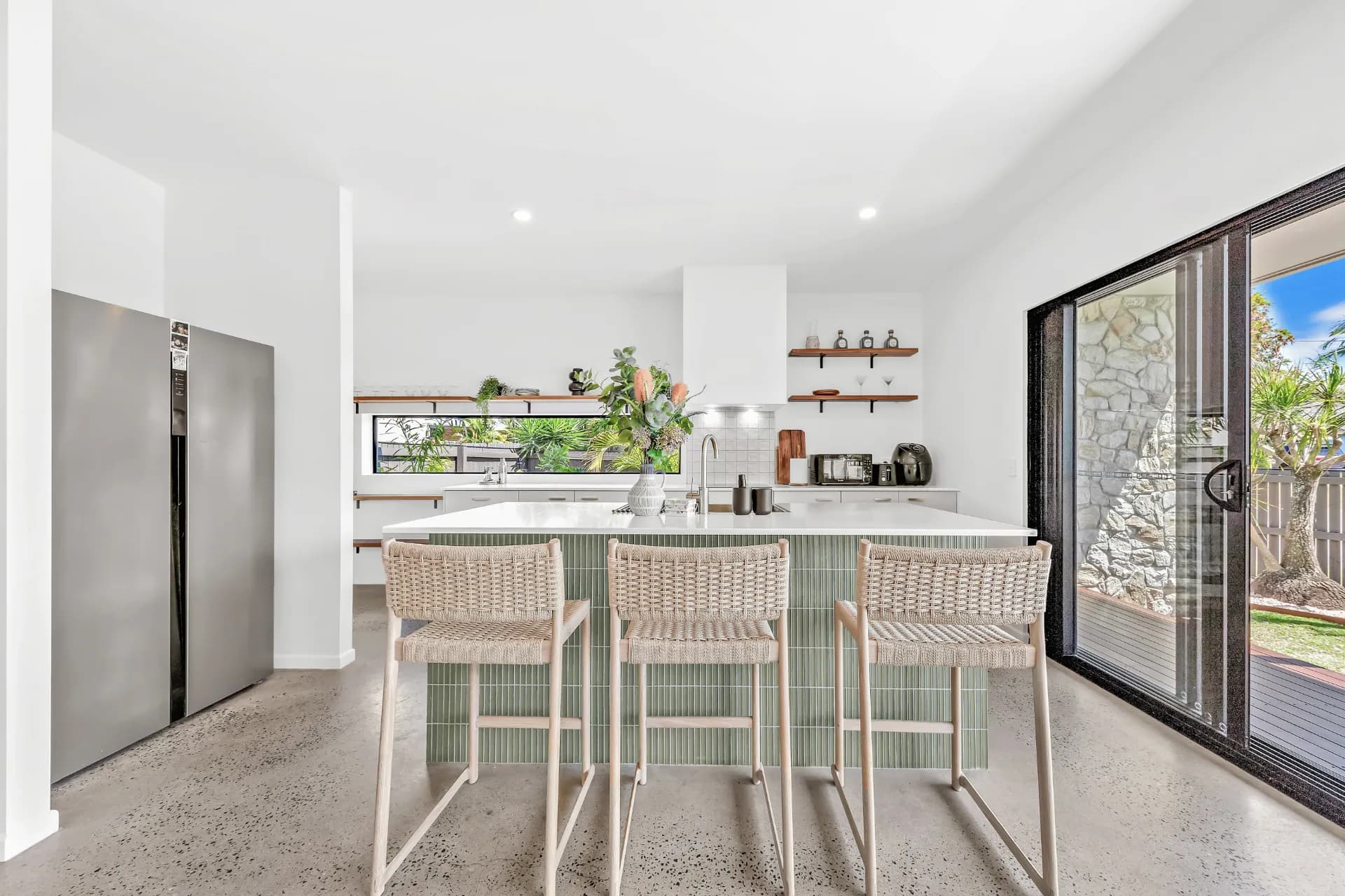 7 Pleasant Drive, Cannonvale, QLD, Cannonvale - Thumbnail 8