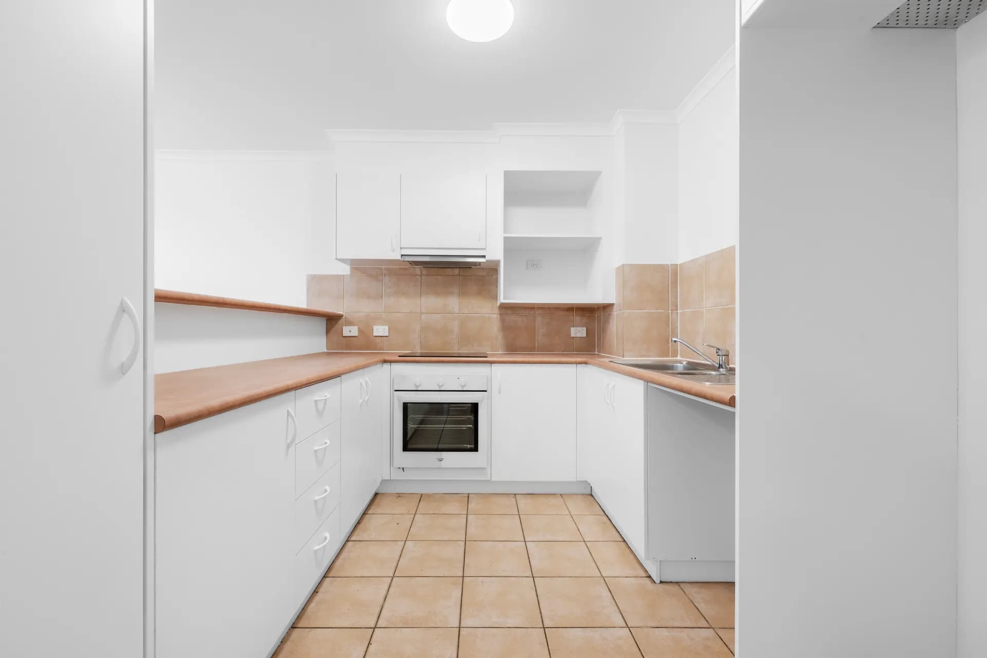 106/72 Wentworth Avenue, Kingston., Kingston - Thumbnail 3