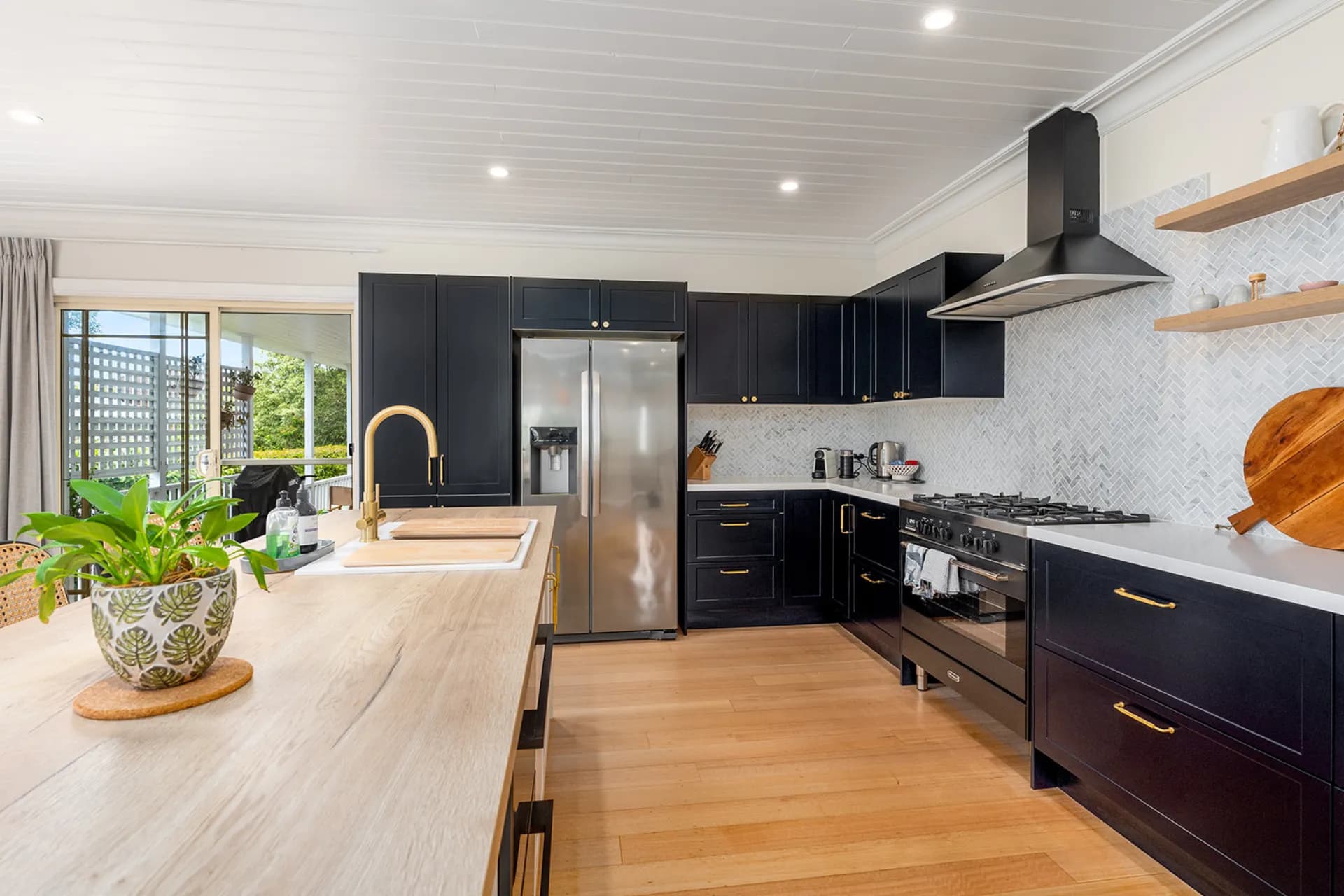 11 Lilac Avenue, Bowral., Bowral - Thumbnail 2