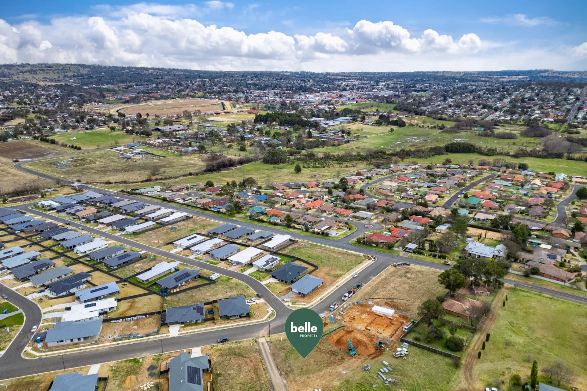46 Honeysuckle  Drive, Armidale., Armidale - Thumbnail 2