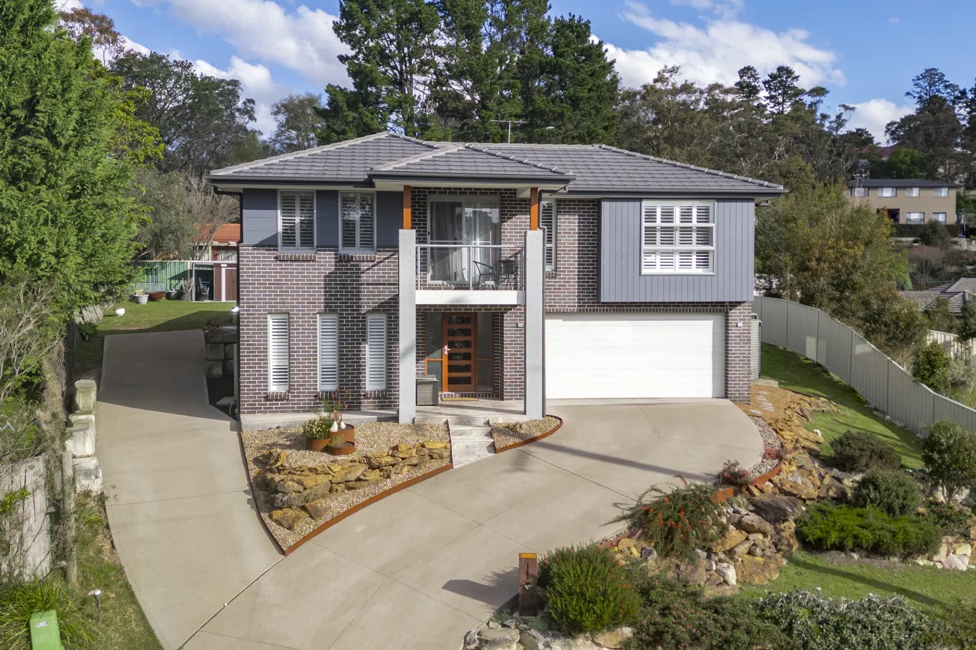 2 Log Bridge Place, Hazelbrook - Image 1