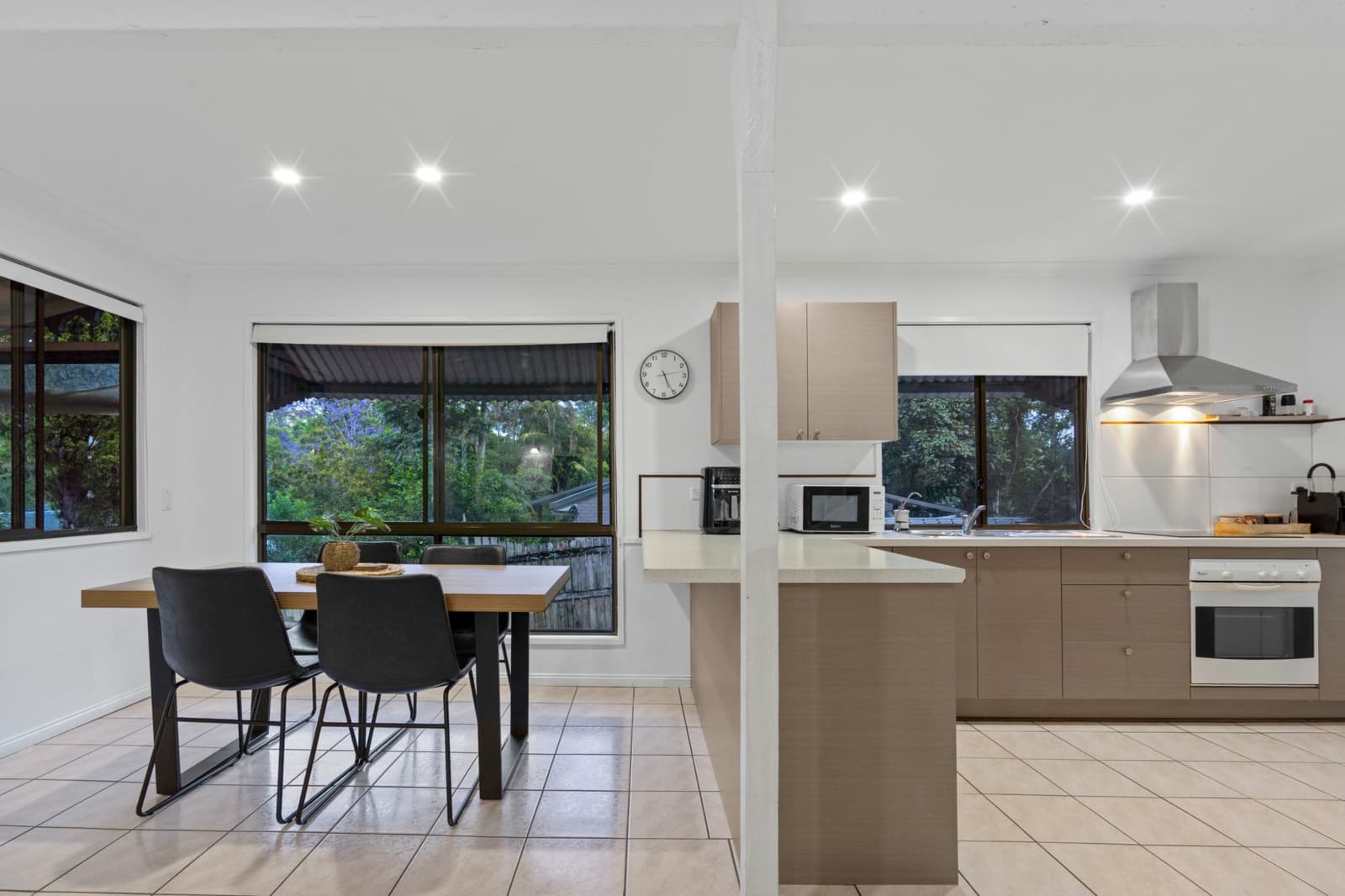 62 MacDonnell Road,Tamborine Mountain, Tamborine Mountain - Thumbnail 3