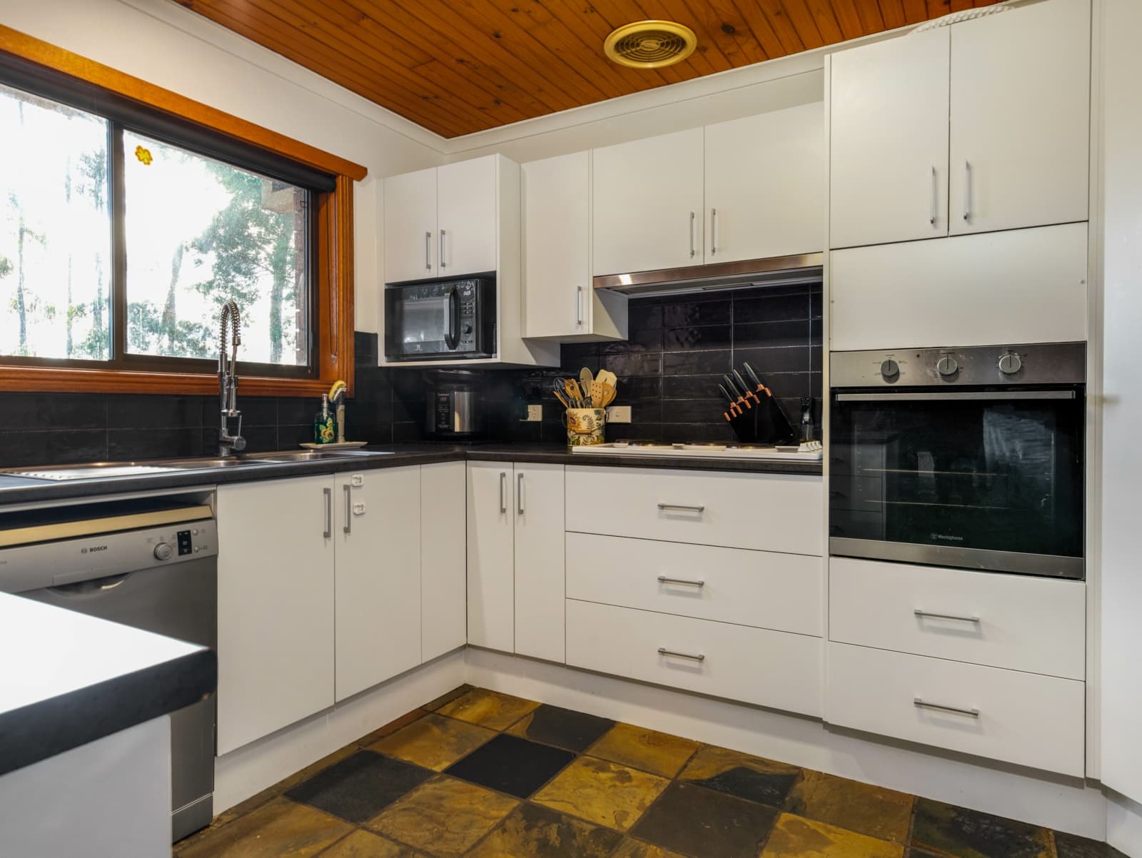 62 Cook Avenue,Surf Beach, Surf Beach - Thumbnail 6