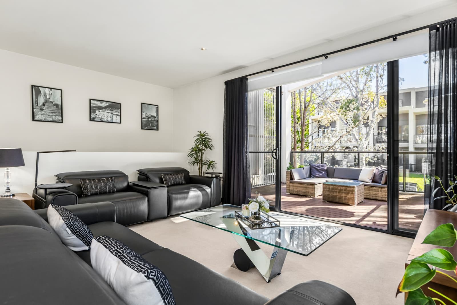 40 Oak Terrace,Wheelers Hill, Wheelers Hill - Thumbnail 2