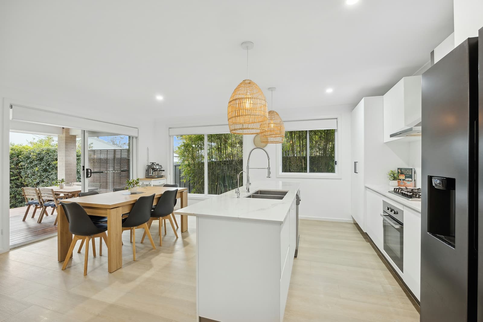 72 Figtree Boulevard,Wadalba, Wadalba - Thumbnail 2