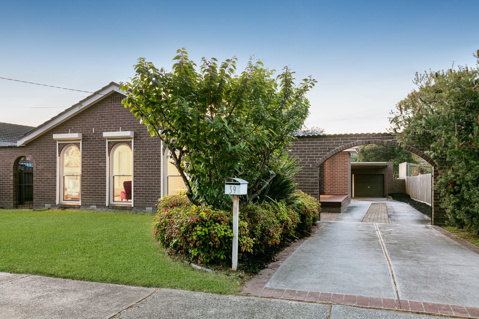 39 Jeanette Street,Bayswater, Bayswater - Image 1
