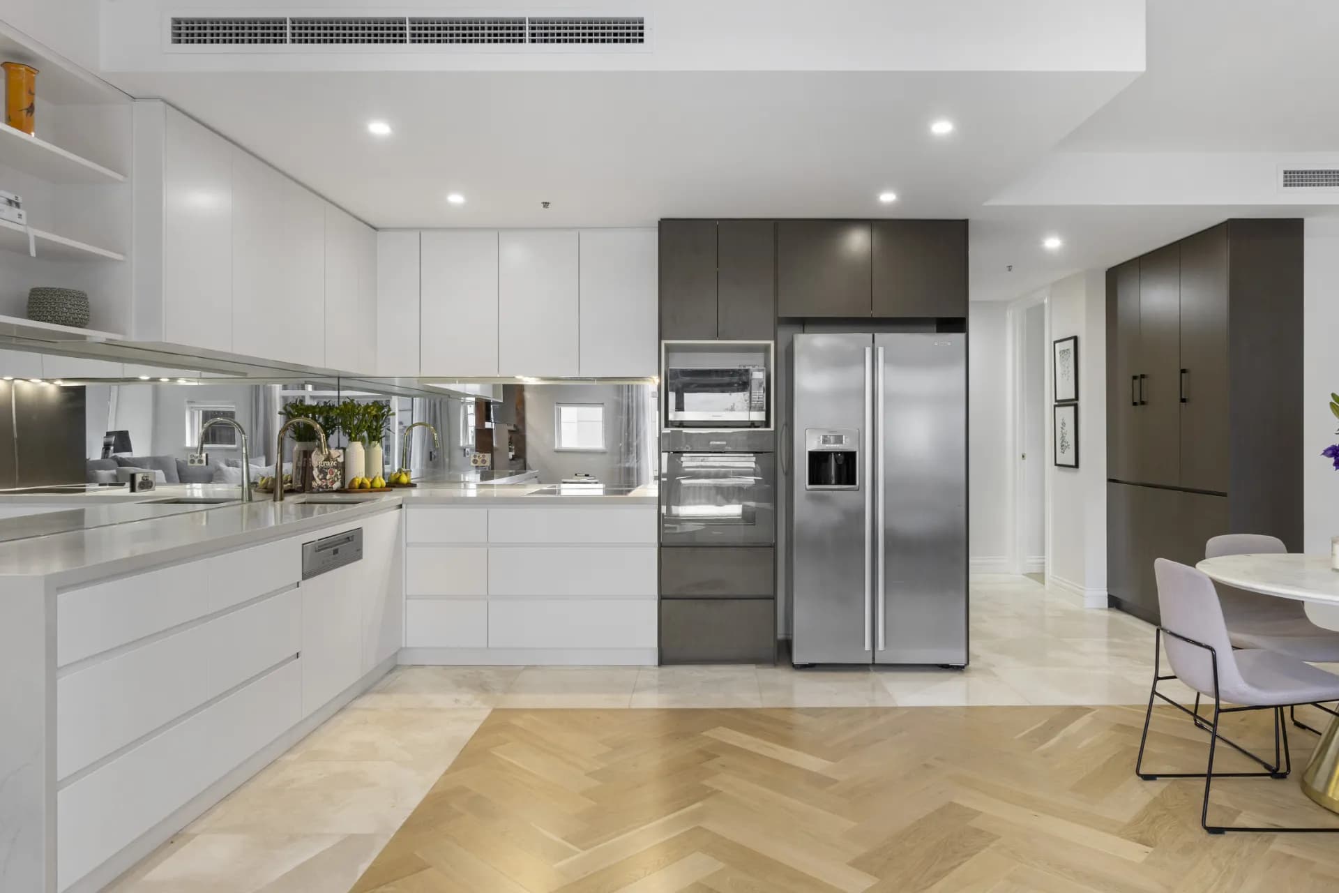 903/666 Chapel Street, South Yarra., South Yarra - Thumbnail 2