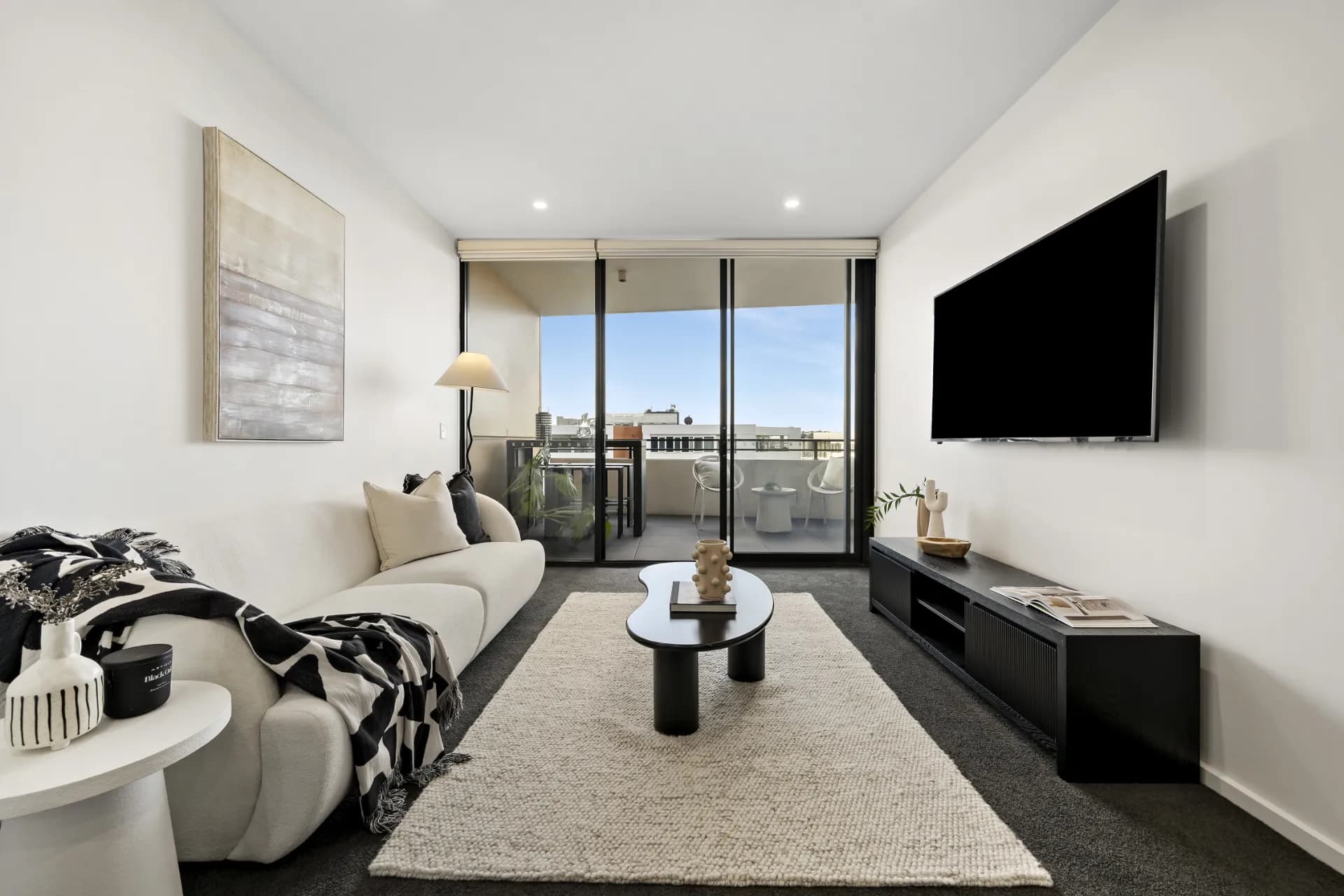 701/10 Worth Place, Newcastle., Newcastle - Image 1