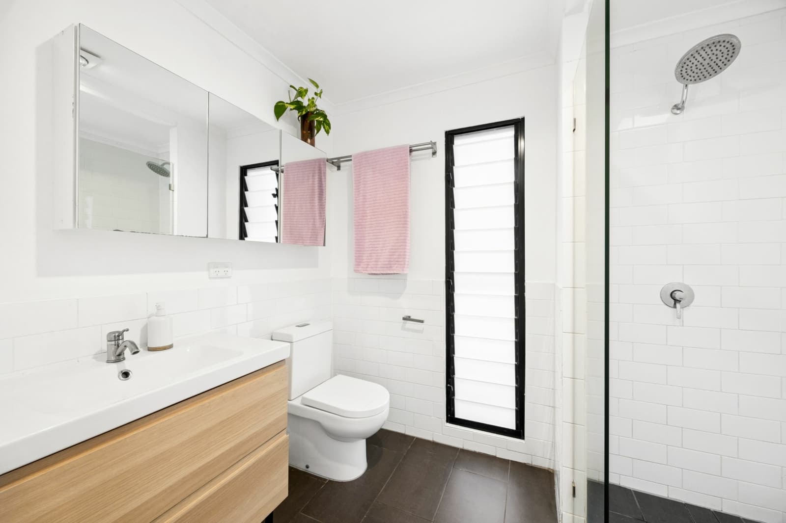 5 Seaview Court,Maroochydore, Maroochydore - Thumbnail 5