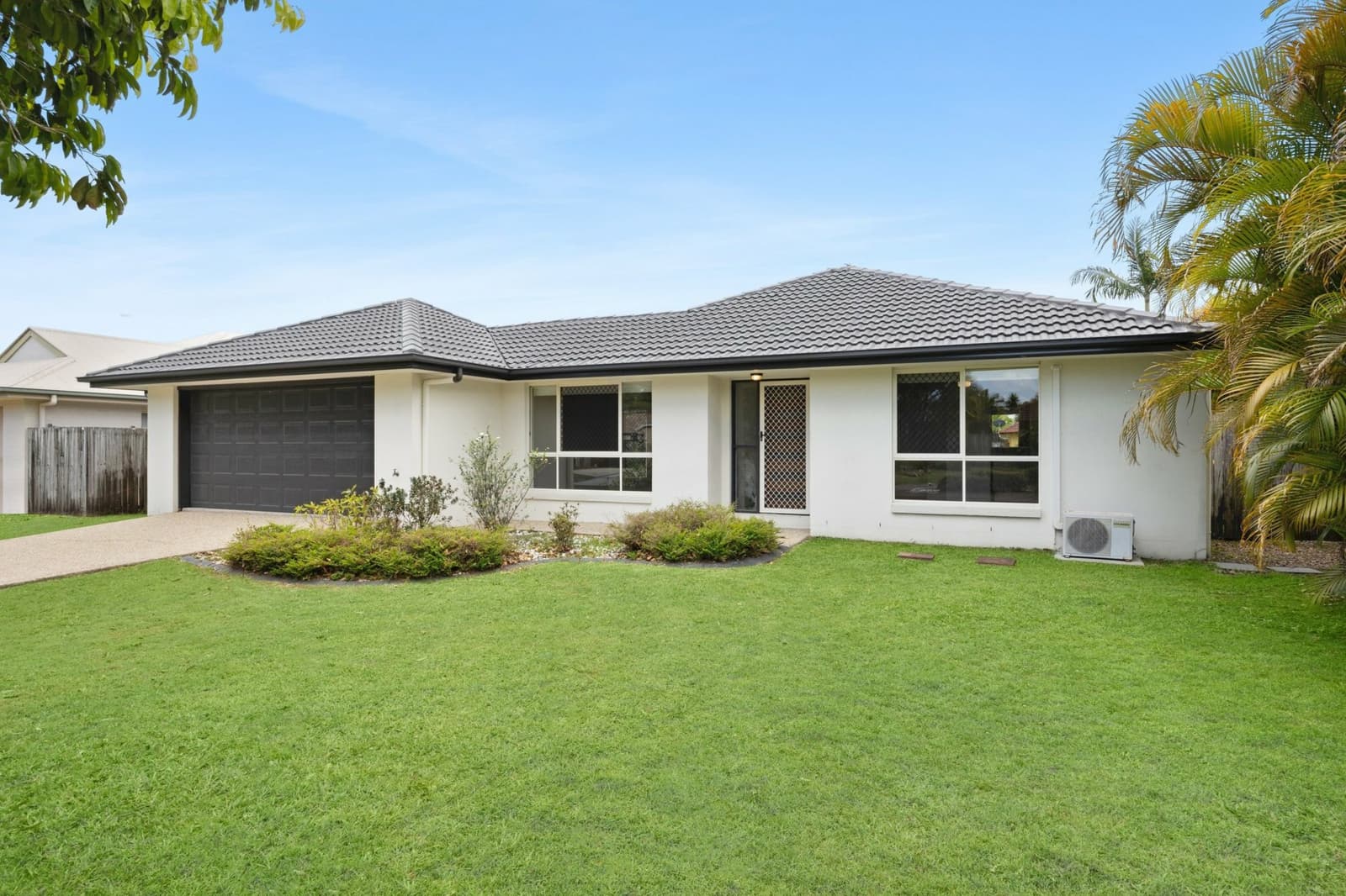 10 Pembroke Crescent,Sippy Downs, Sippy Downs - Image 1
