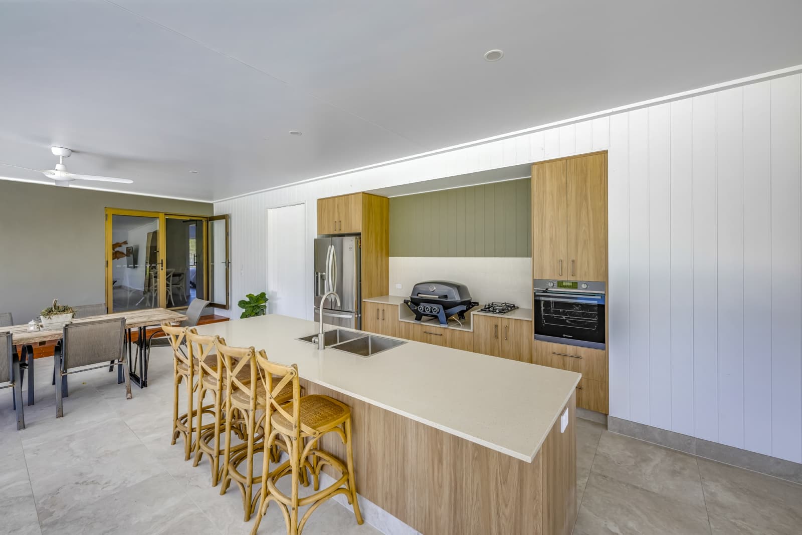 12 Davis Road,Sharon, Sharon - Thumbnail 2