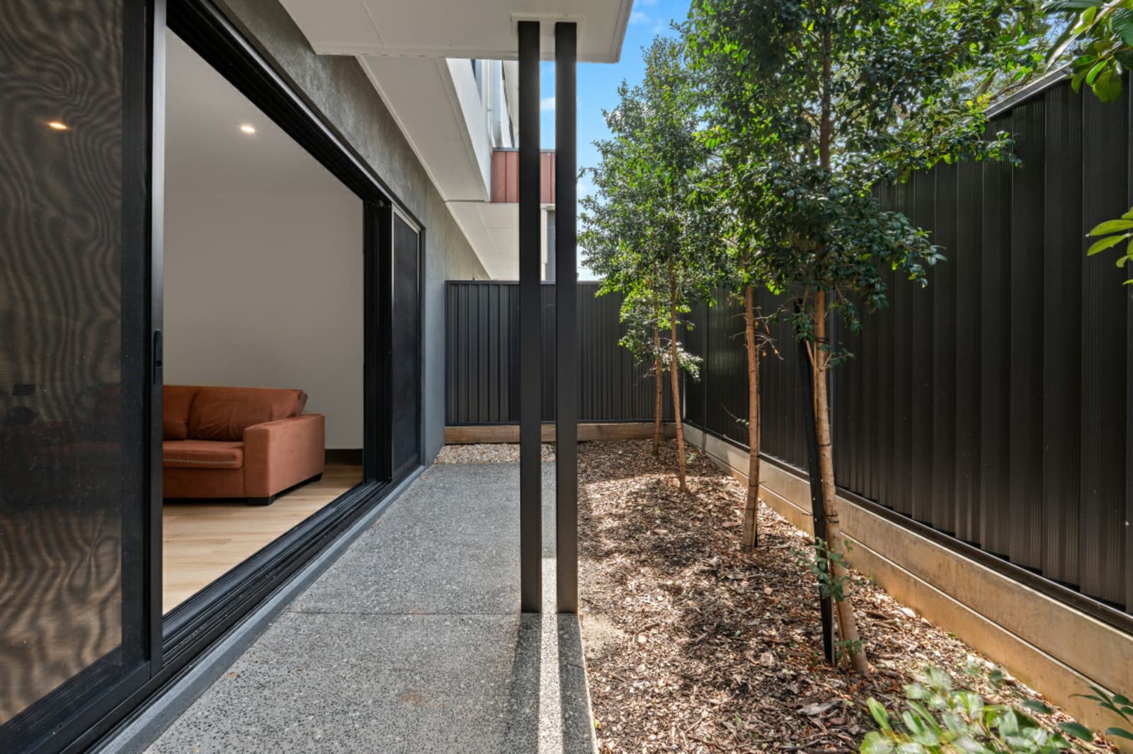 95 Johnston Street,Southport, Southport - Thumbnail 3