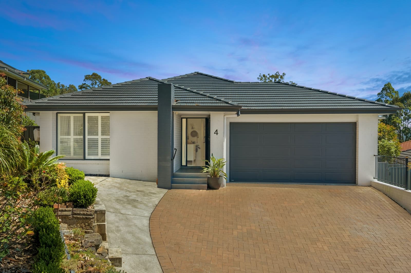 4 Seacres Close,Wadalba, Wadalba - Image 1