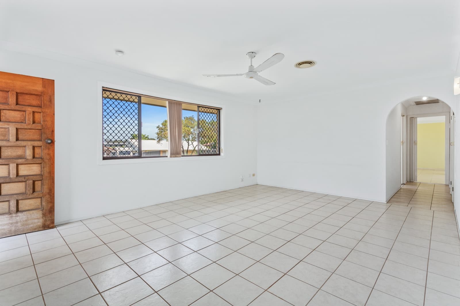 70 Collins Crescent,Benowa, Benowa - Thumbnail 6