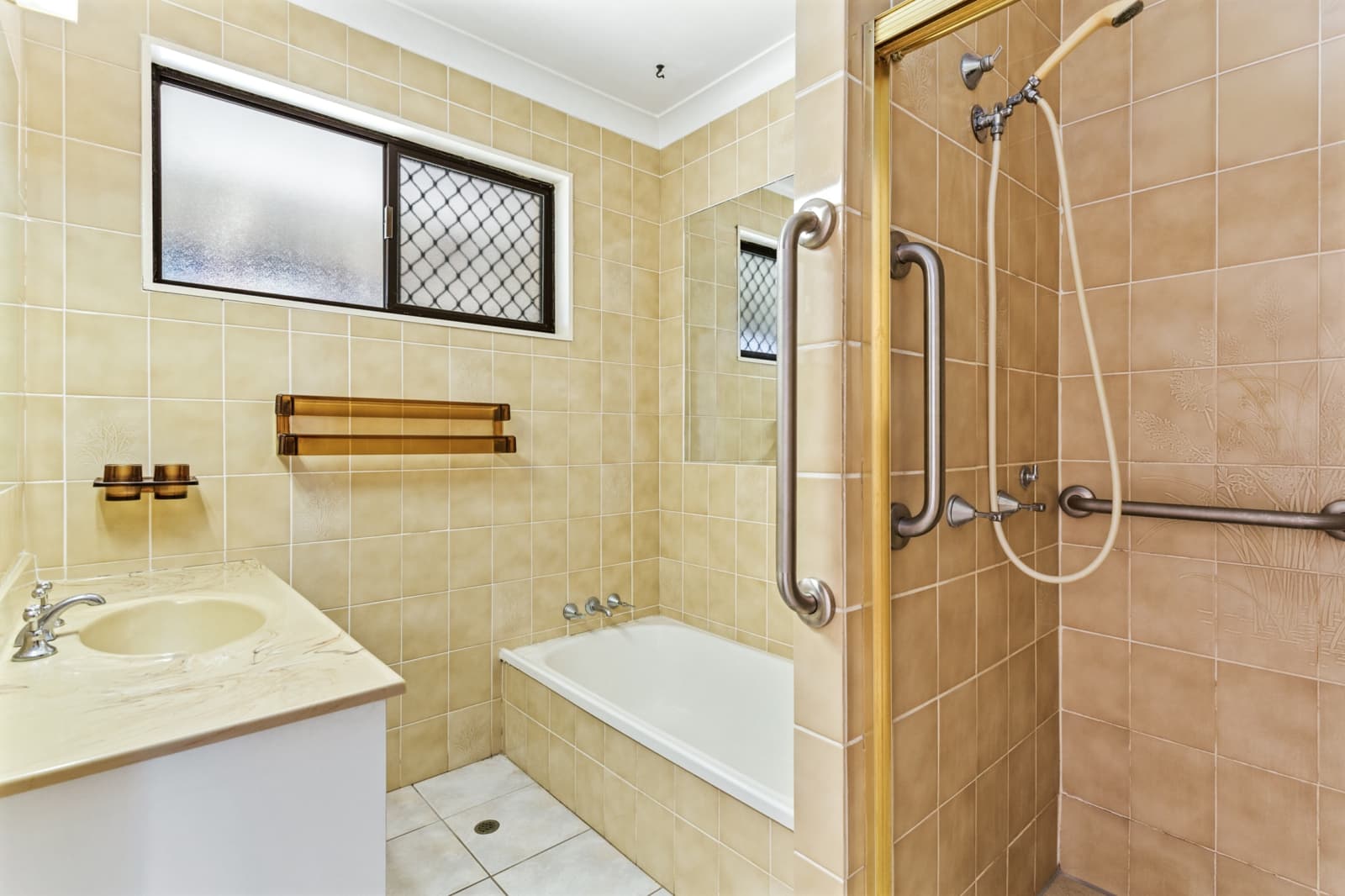 70 Collins Crescent,Benowa, Benowa - Thumbnail 7