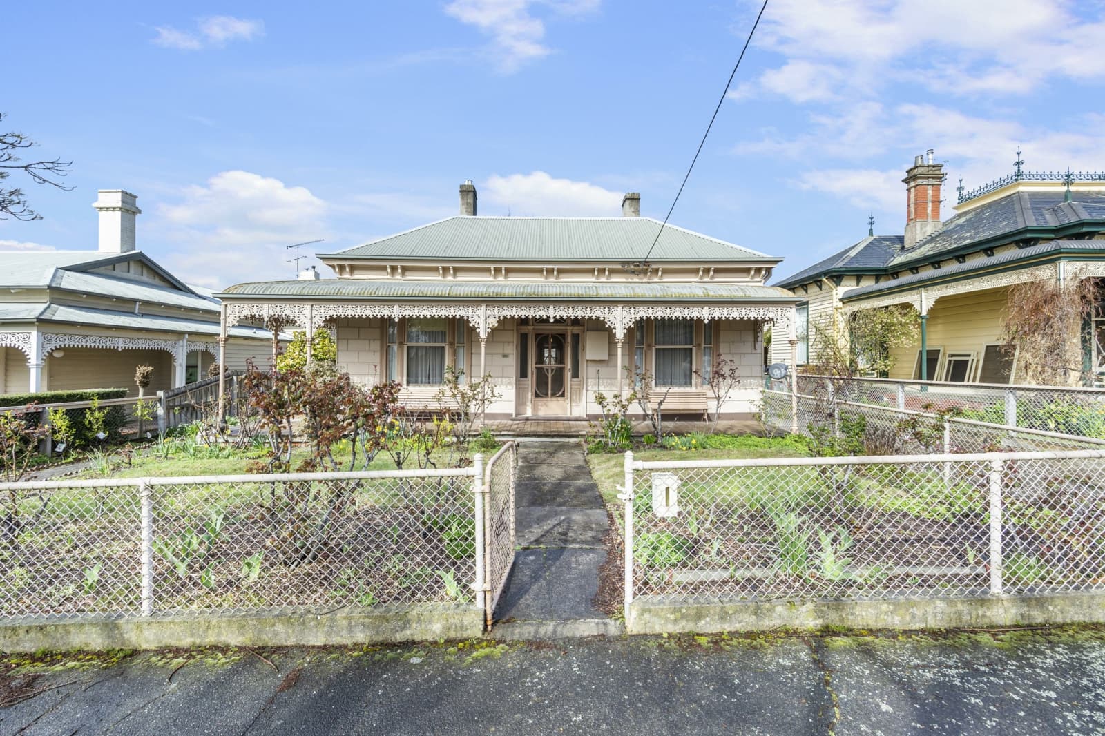 211 Mill Street,Lake Wendouree, Lake Wendouree - Image 1