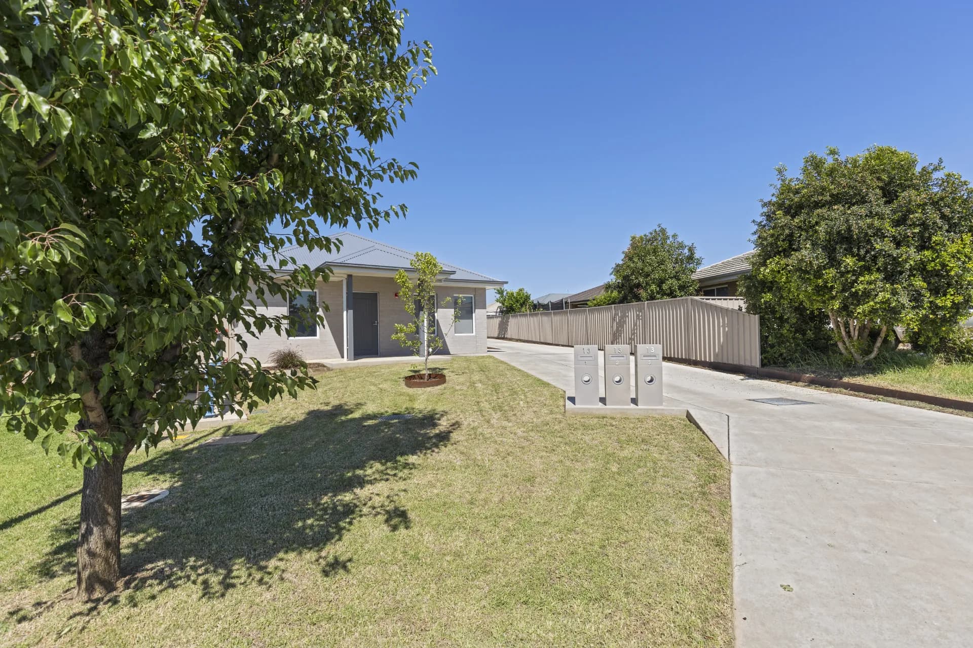 13 Yulong Street, Glenfield Park, NSW, Glenfield Park - Thumbnail 3