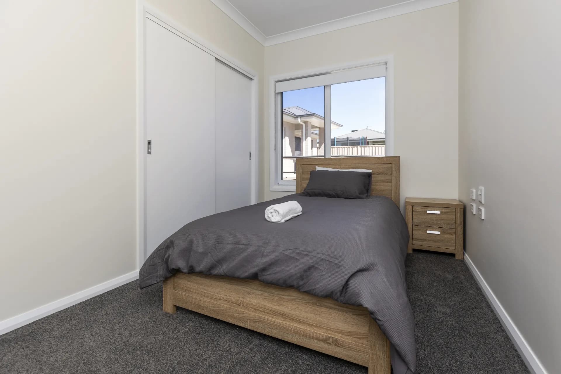 13 Yulong Street, Glenfield Park, NSW, Glenfield Park - Thumbnail 6