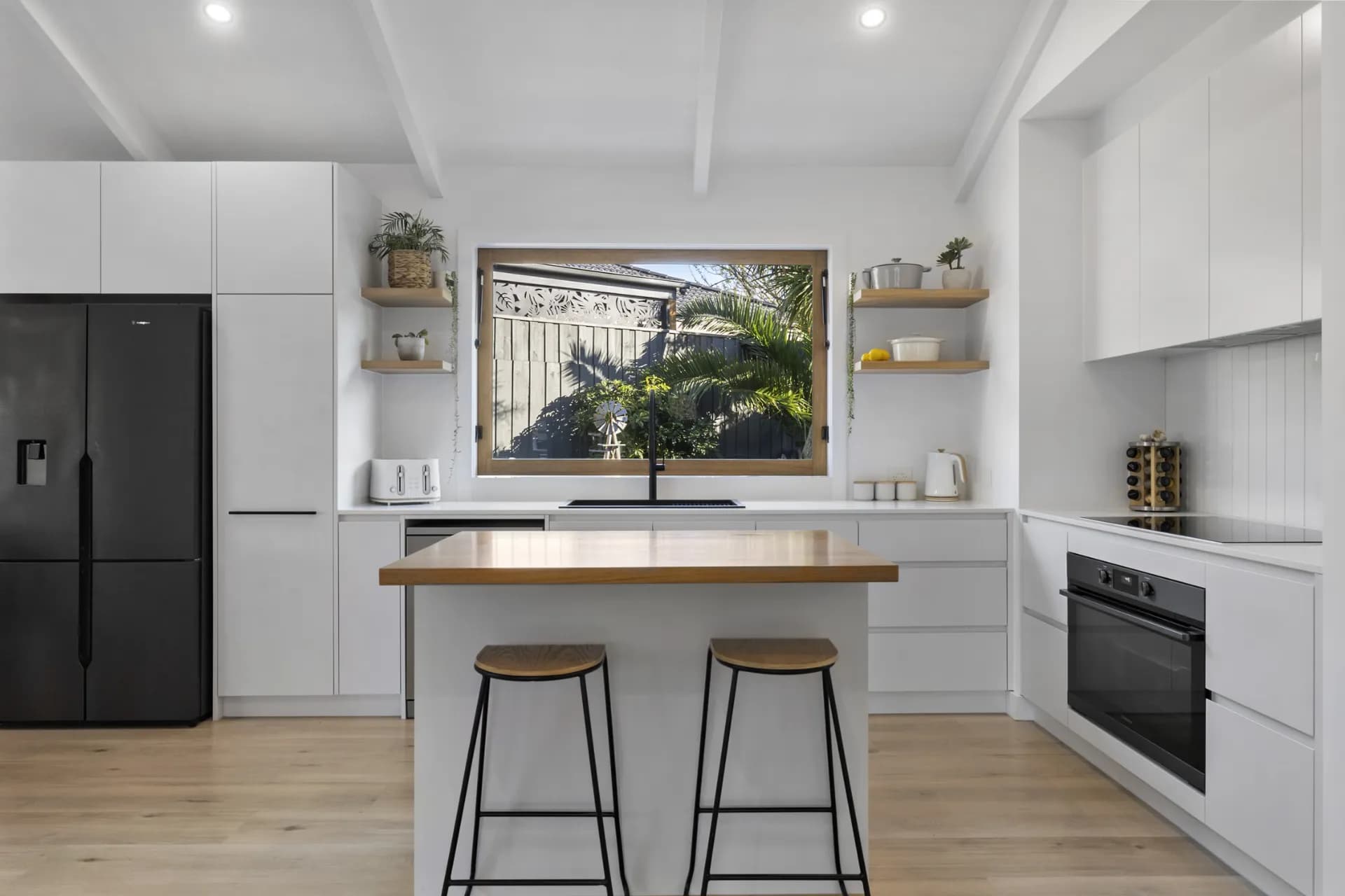 32 Woodvale Grove, Rosebud - Thumbnail 4
