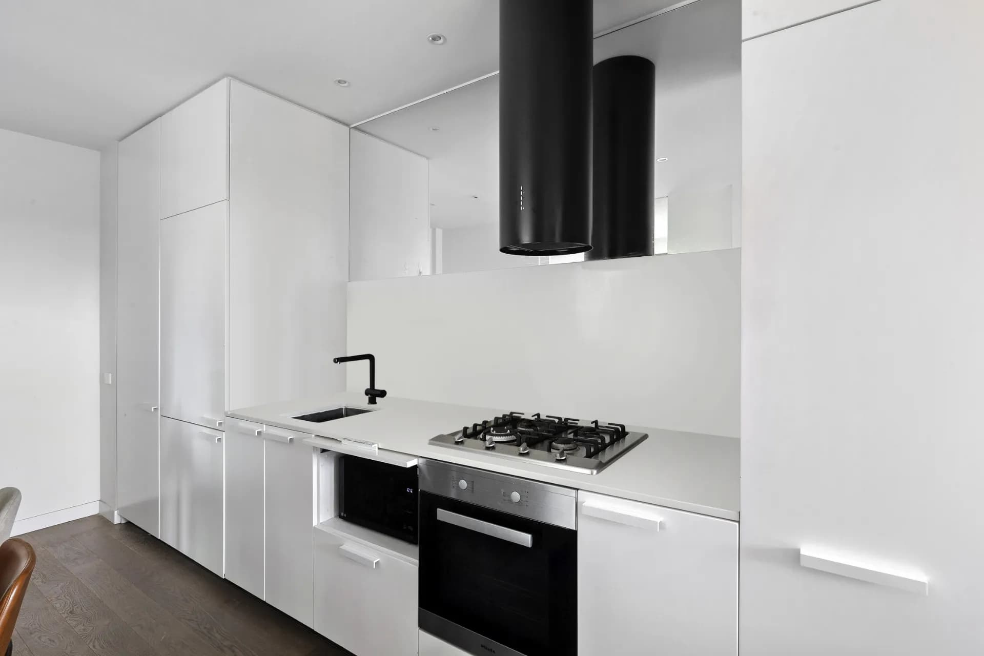 504/518 Swanston Street, Carlton - Thumbnail 5