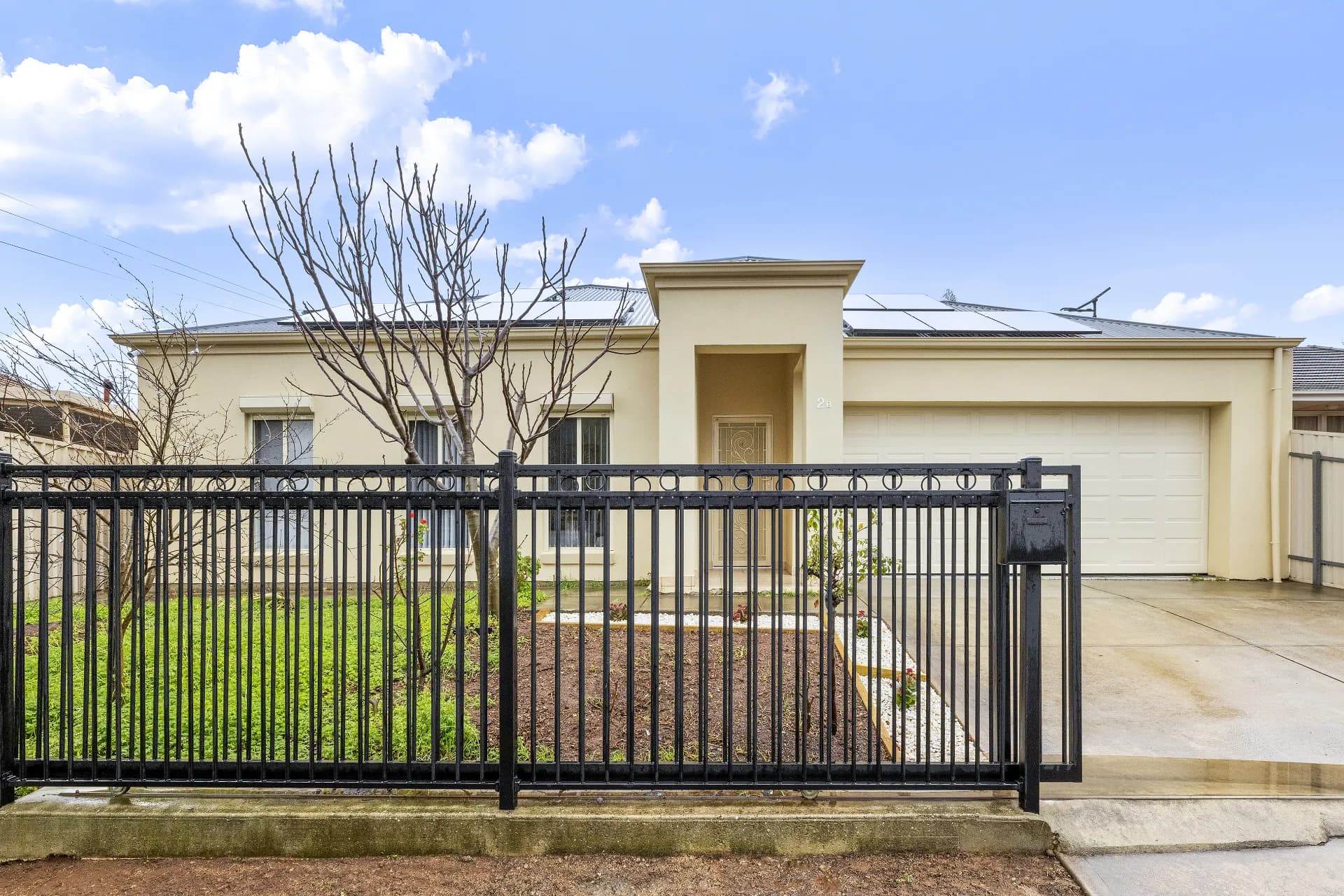 2B Swindon Street, Clearview., Clearview - Image 1