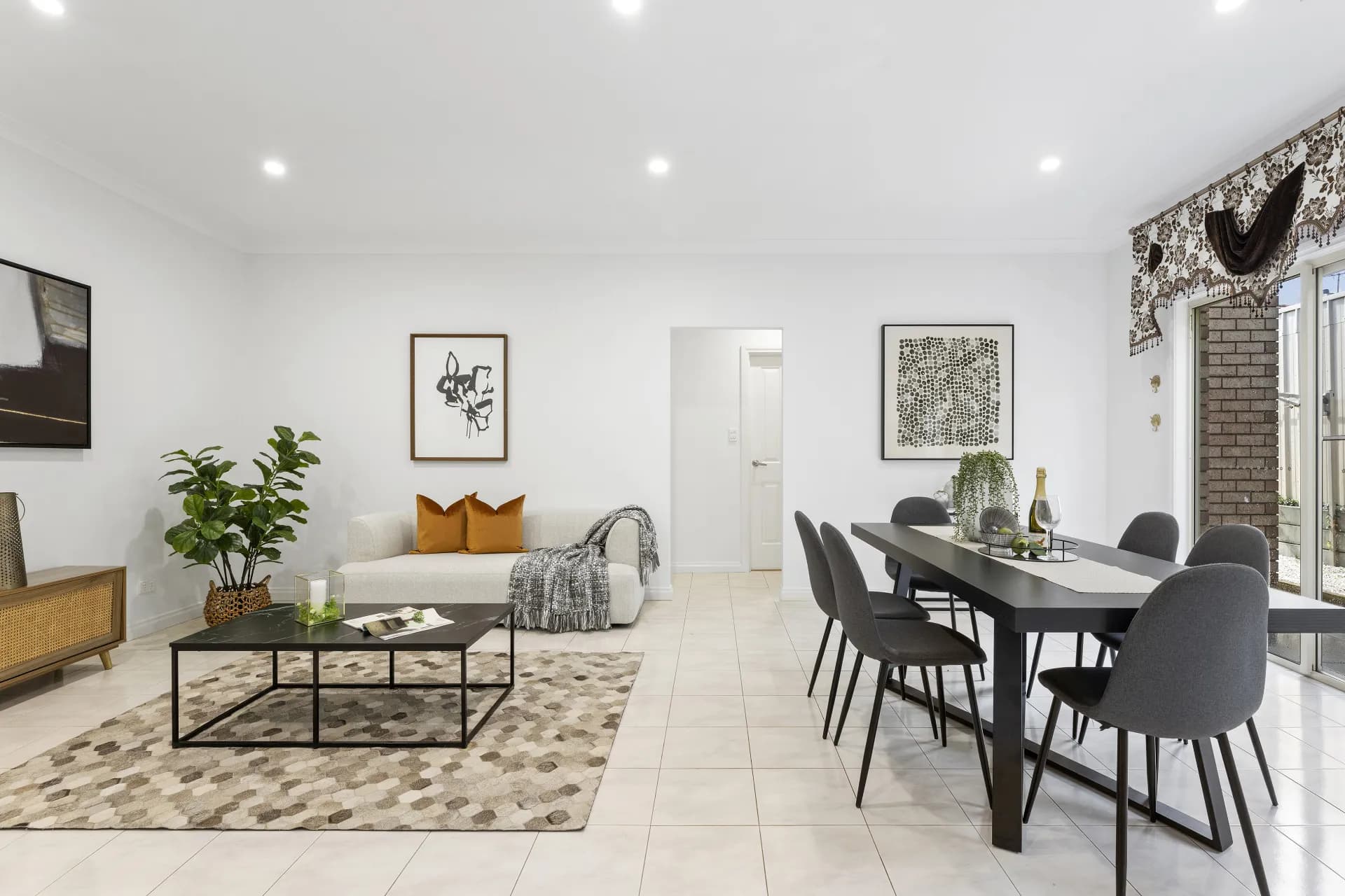 2B Swindon Street, Clearview., Clearview - Thumbnail 5
