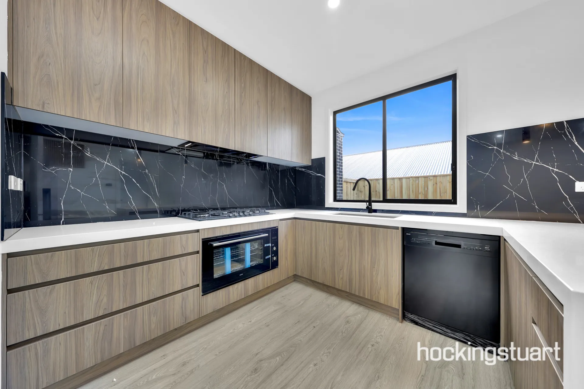 42 Gould Crescent, Mickleham, VIC, Mickleham - Thumbnail 4