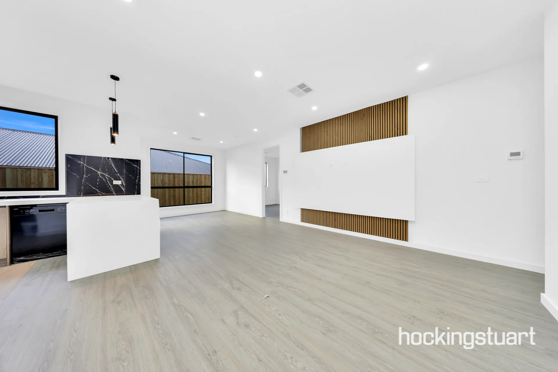 42 Gould Crescent, Mickleham, VIC, Mickleham - Thumbnail 5